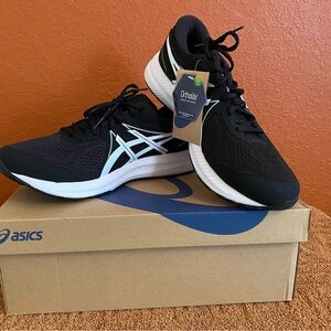 Asics Black and White Athletic Shoes Sleek Design